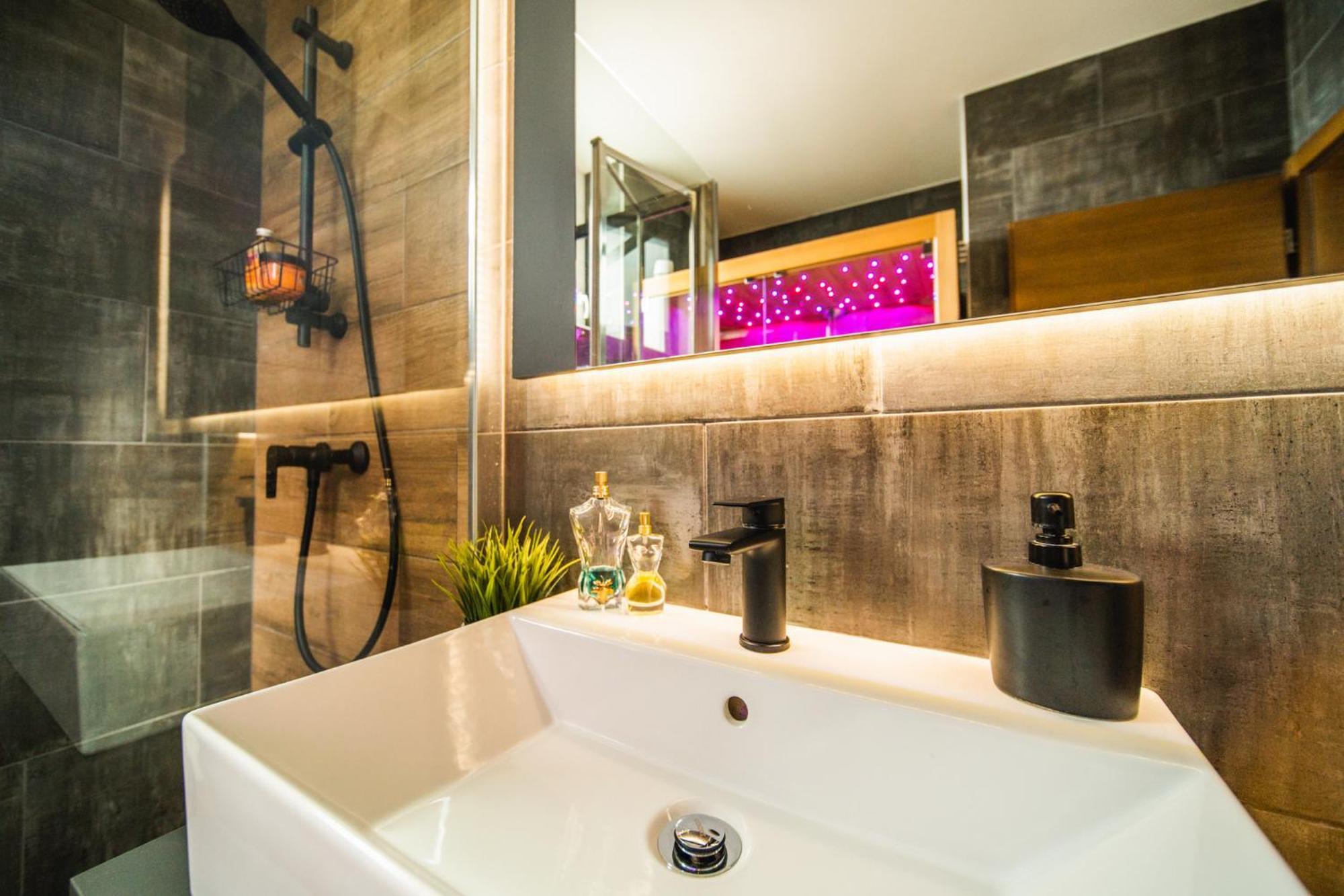 K Relax Place, Varazdinske Toplice, Modern Home With Sauna, Jacuzzi, Wifi Zewnętrze zdjęcie